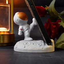 3D Astronaut Phone Stand